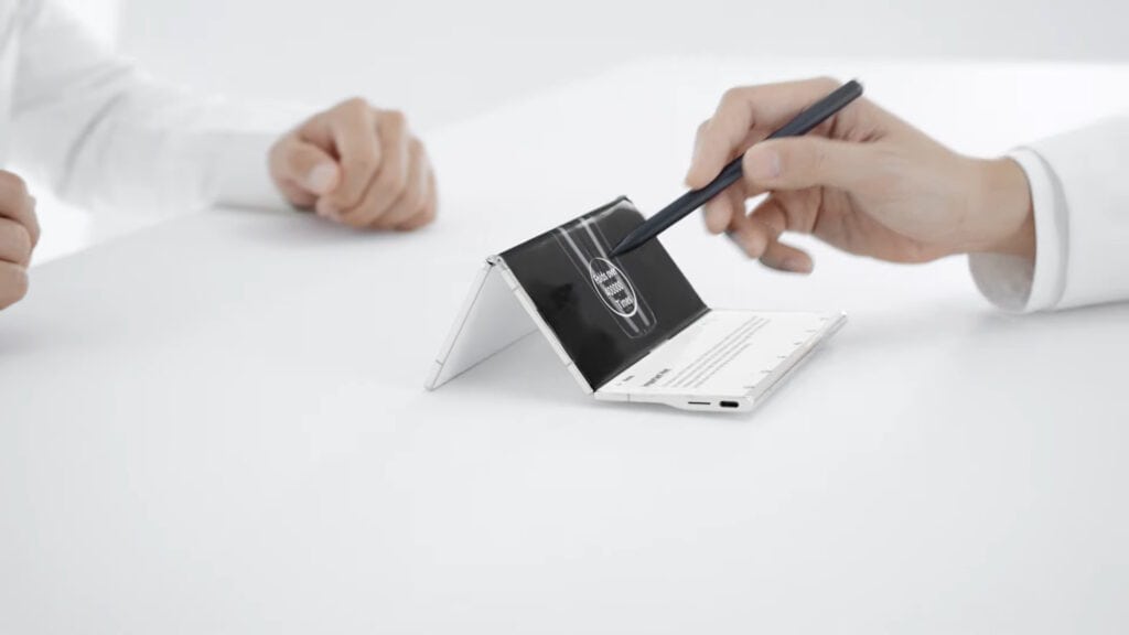 มือถือจอพับ 3 ทบ