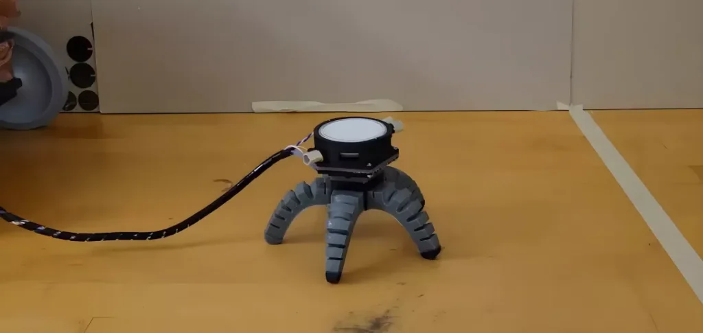 หุ่นยนต์เห็ด