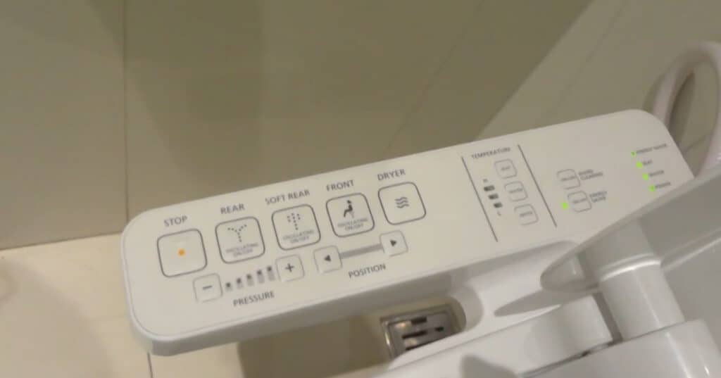 ชักโครกญี่ปุ่น 