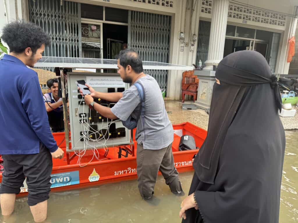 เรือกู้ภัย Wi-Fi นวัตกรรม