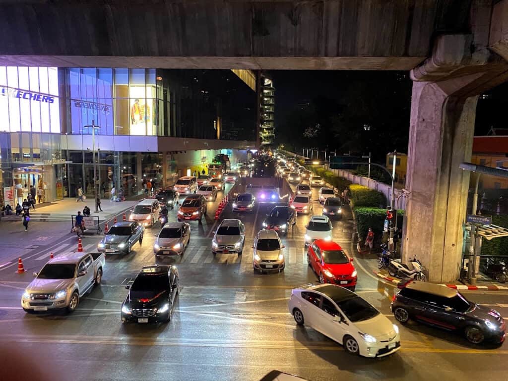 5 เมืองที่รถติดหนักมากที่สุดในไทย