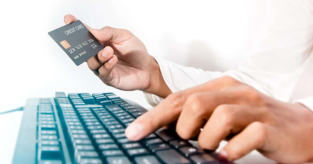 ระวังอีเมลปลอม! แจ้งเตือนเรื่องบัตรเครดิต