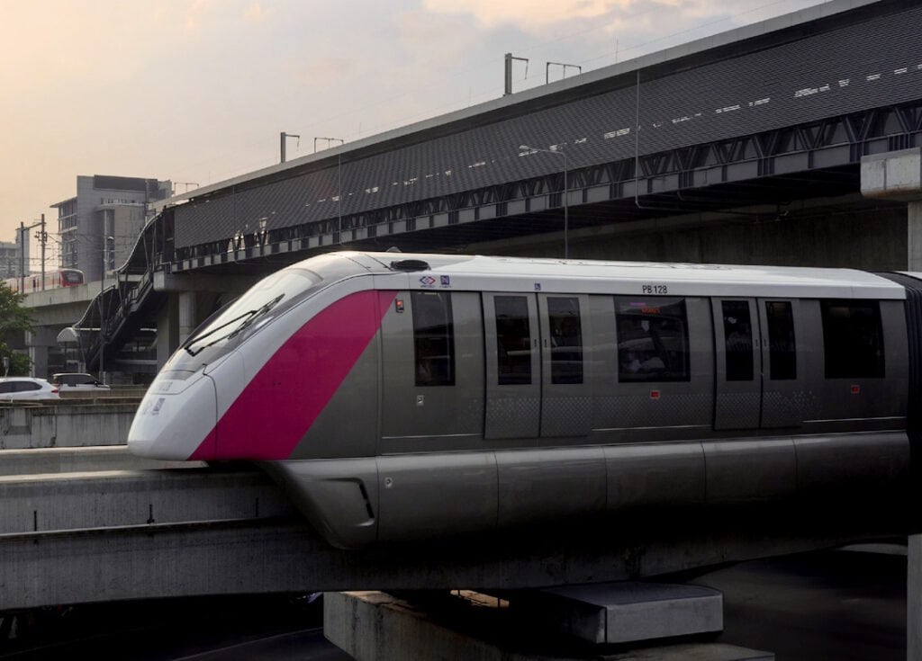 รถไฟฟ้าสายสีชมพูขัดข้อง