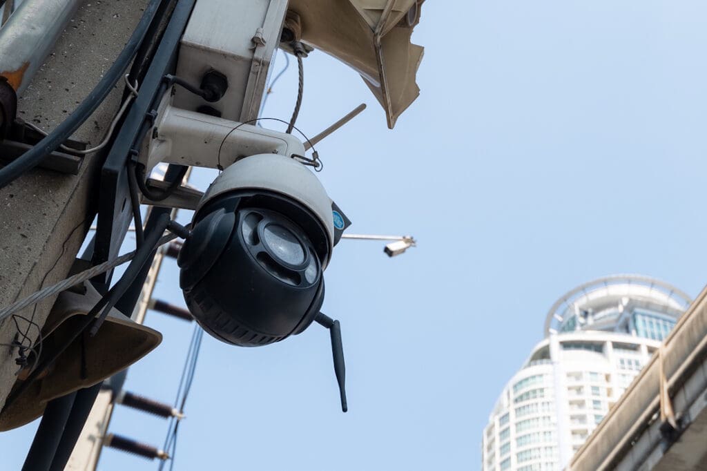 กทม. ติดตั้งไฟจราจรอัจฉริยะ