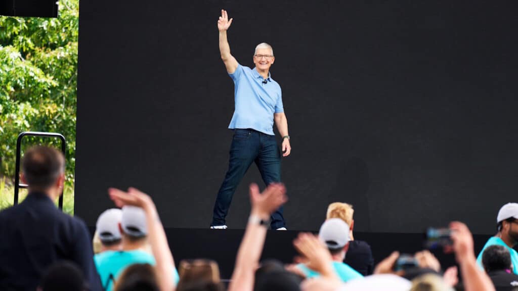 สิ้นสุดยุค Tim Cook