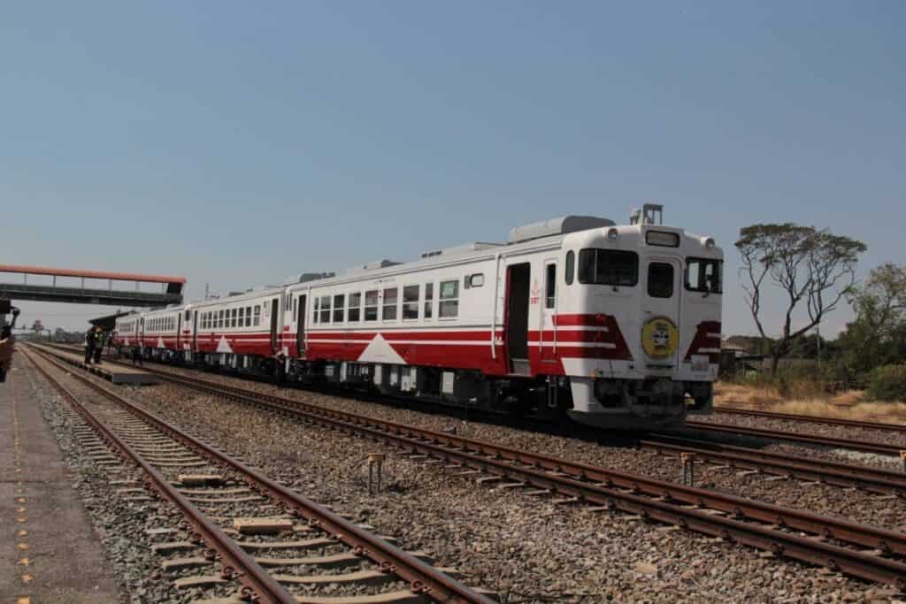 รถไฟ KIHA 40–48