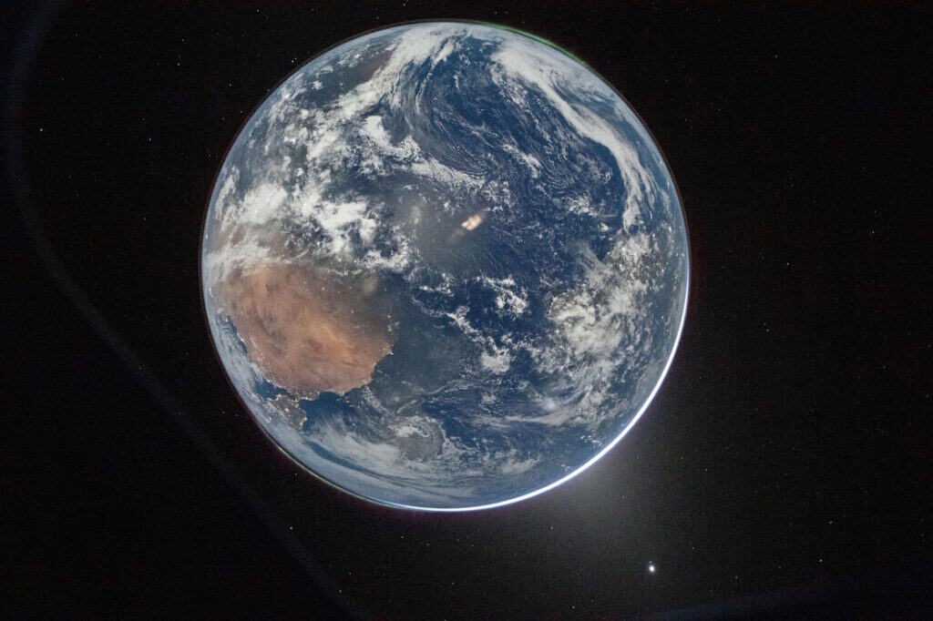 NASA เผยแพร่ภาพโลก