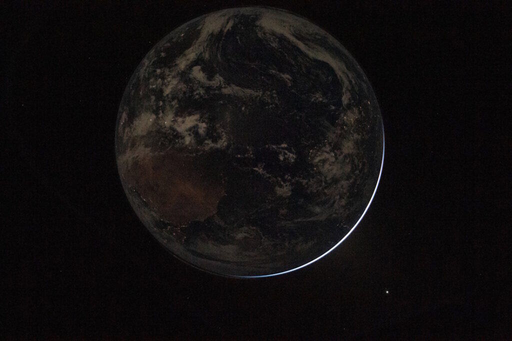 NASA เผยแพร่ภาพโลก